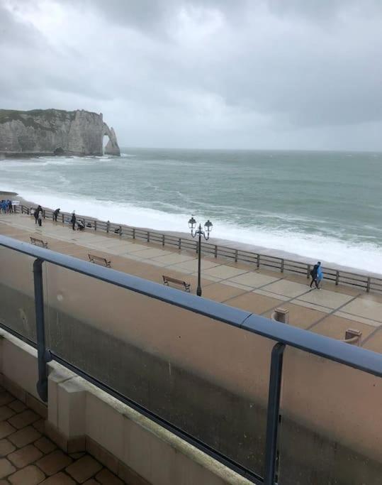 L'Ideal, Appartement Vue Mer Étretat Eksteriør billede