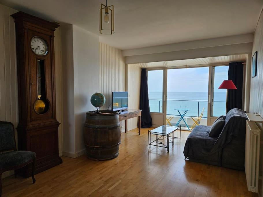 L'Ideal, Appartement Vue Mer Étretat Eksteriør billede